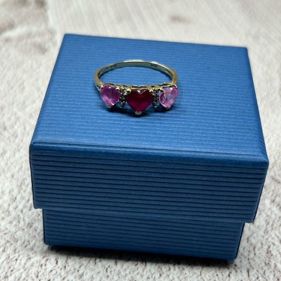 Vintage LGL Leer Gem Ltd 10K Gold Heart Trio Lab Created Ruby Diamond Ring Sz 7